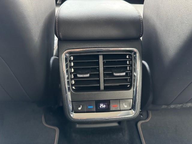 Skoda Enyaq iV 80 First Edition 204PK SOH 93% Warmtepomp/Trekhaak/Leer/Acarplay/Led/Nav/Camera/Fabrieksgarantie