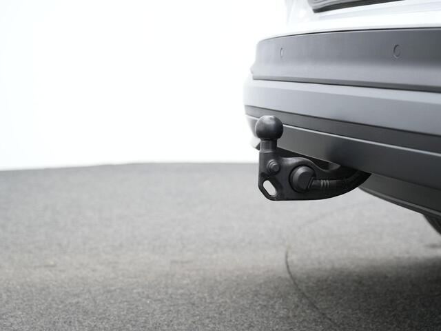 Skoda Enyaq iV 60 179 pk | Panoramadak | Trekhaak | Geheugenstoel | Matrix LED | Stuur-/stoelverwarming