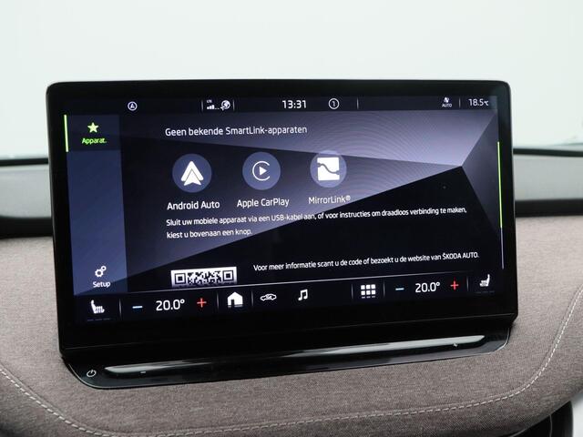 Skoda Enyaq iV 60 180 Pk | Trekhaak | Stoel/Stuur Verwarming | Camera | Navigatie | Climatronic | CarPlay | 19 Inch | 49.342 Km !!