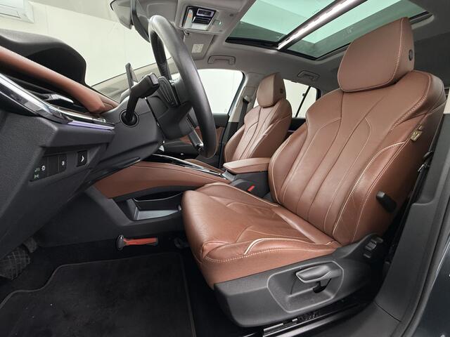 Skoda Enyaq iV 80 Leer Pano-Dak/SchuifDak SOH 93% Trekhaak Camera Navi Ecc Apple Carplay Android Auto Pdc Cruise Control Privacy Glas Led DAB Stuur+Stoel+a-Bankverwarmd Elek.Achterklep Lane Assist Keyless Luxus 1e Eigenaar Origineel Nederlandse Auto Dealeronderhouden 1.