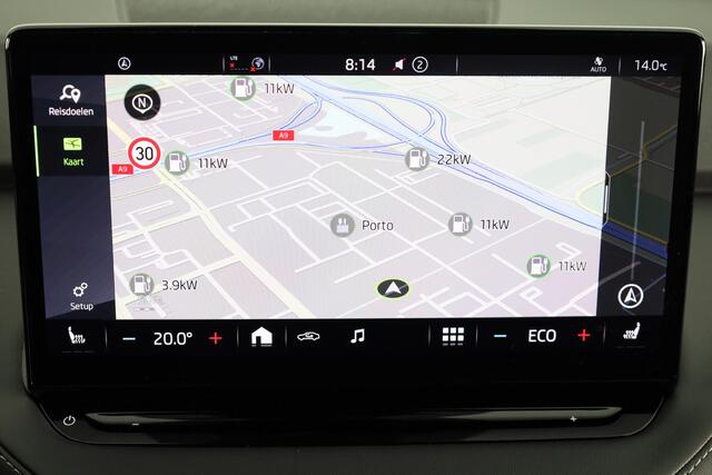 Skoda Enyaq iV 60 Sportline 180pk | Navigatie | Head up Display | Verlichte grill | Voorstoelen en achterbank verwarmd | Parkeercamera