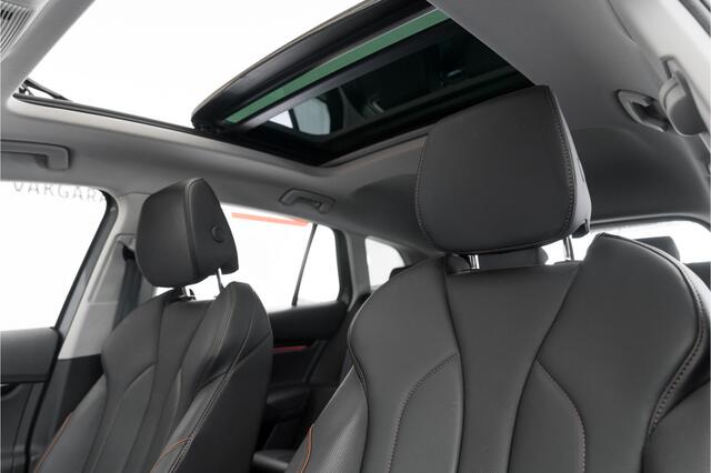 Skoda Enyaq iV 90% SOH Panoramadak Trekhaak Warmtepomp Leder 60