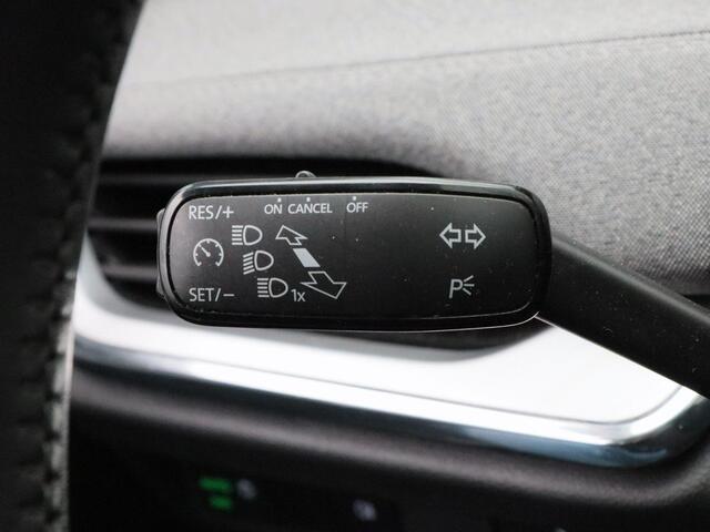 Skoda Enyaq iV 60 170 Pk Automaat | Trekhaak | Camera | Climatronic | CarPlay | Cruise Control | 19 Inch | 35.226 Km !!