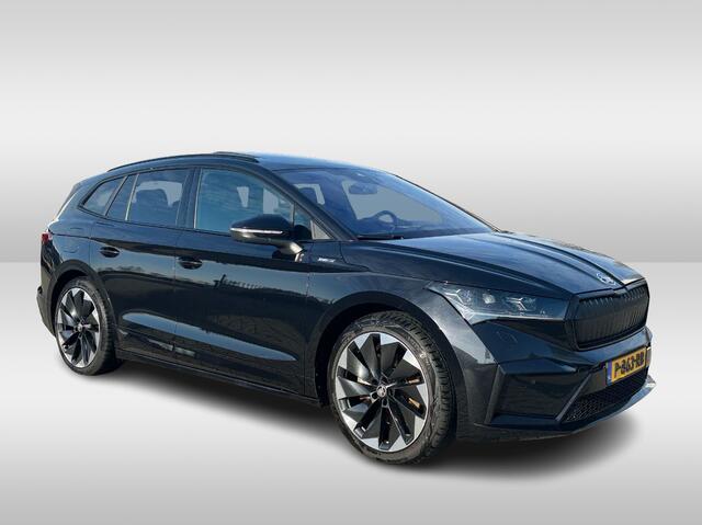 Skoda Enyaq iV 80 Sportline / Full option! / Trekhaak / Panoramadak / 360Camera / Head-up / Leder&Alcantara / 21'' / CarPlay / Stoelverwarming 4x / Dodehoek / DAB / ACC / Warmtepomp / Zonescherm Zijruiten
