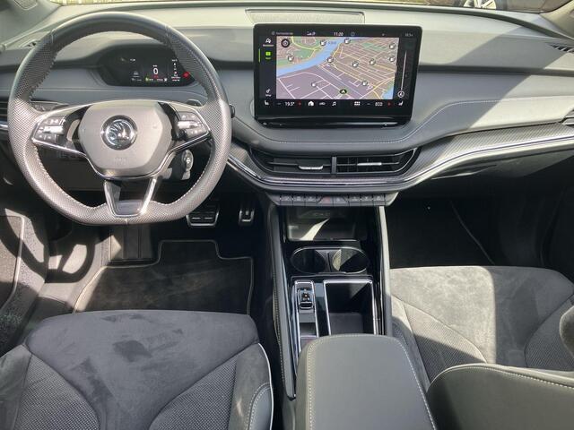 Skoda Enyaq iV 80 Sportline 150kW/204 PK · Panoramadak · Leder/Alcantara · Apple/Android Car Play · Camera · Elektrische stoelverstelling ·