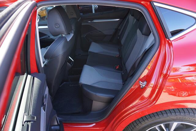 Skoda Enyaq iV Coupé 80 Trekhaak | ACC | Camera *All in prijs*