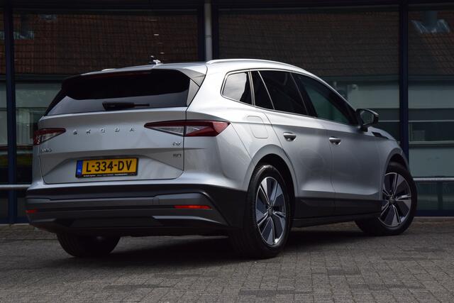 Skoda Enyaq iV 60 | Org. NL | BOVAG Garantie | SOH 93,45% | Warmtepomp | Apple Carplay/Android Auto | Stoelverwarming | 19'' Velgen | Parkeersensoren Achter | Full LED |