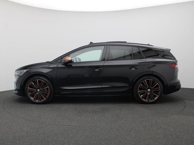 Skoda Enyaq iV 80 Founders Edition Black 204PK Aut. SOH 92,73%, Panoramadak, Trekhaak, Warmtepomp, 21" LM velgen, Memorystoel, 360gr. Camera, Stoel-Stuurverwarming
