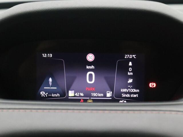 Skoda Enyaq iV 80 Founders Edition Black 204PK Aut. SOH 92,73%, Panoramadak, Trekhaak, Warmtepomp, 21" LM velgen, Memorystoel, 360gr. Camera, Stoel-Stuurverwarming