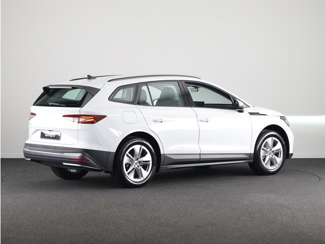Skoda Enyaq iV Selection180pk Navigatie via App | Parkeercamera | Parkeersensoren voor en achter | Cruise controle