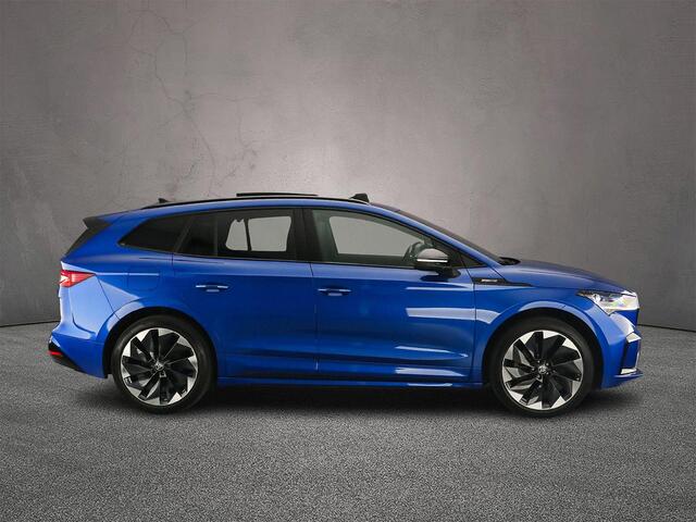 Skoda Enyaq iV 80 Sportline 204pk Automaat Trekhaak, Panoramadak, CANTON audio, Warmtepomp, Adaptive cruise control, Achteruitrijcamera, LED matrix koplampen