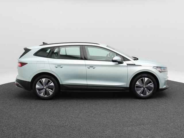 Skoda Enyaq iV 60 180 Pk | Stoel/Stuurverwarming | Adaptive Cruise | Camera | Warmtepomp | Half Leer | CarPlay | 19 Inch | 87.971 Km !!