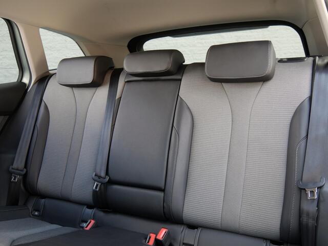 Skoda Enyaq iV 80/ TREKHAAK/ COMFORT PACK/ CLIMATE PACK/ SPORT PACK