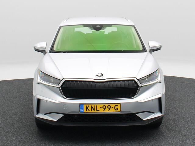 Skoda Enyaq iV 80 Business Edition Plus 204 Pk | Trekhaak | Stoelverwarming | Adaptive cruise | Matrix LED | Camera | CarPlay | 19 Inch | 88.364 Km !!