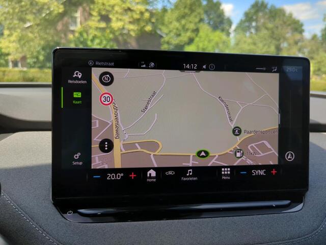 Skoda Enyaq iV 60 / Navigatie / Camera / Parkeersensoren V+A / Lichtmetaal 19 inch /