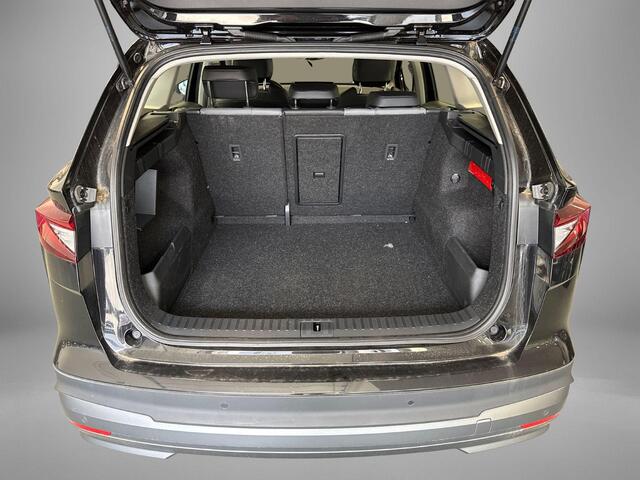 Skoda Enyaq iV 50 150pk Selection · Camera · Apple/Android Car Play · Cruise Control · Sfeerverlichting · 19"Velgen · Navigatie ·