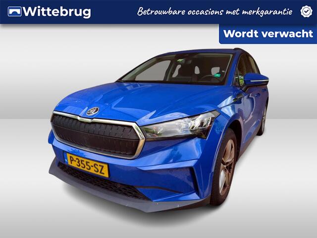 Skoda Enyaq iV 60 180pk 58kWh Automaat / Navigatie / Clima / Parkeersensoren / LED verlichting / App-connect TRANS