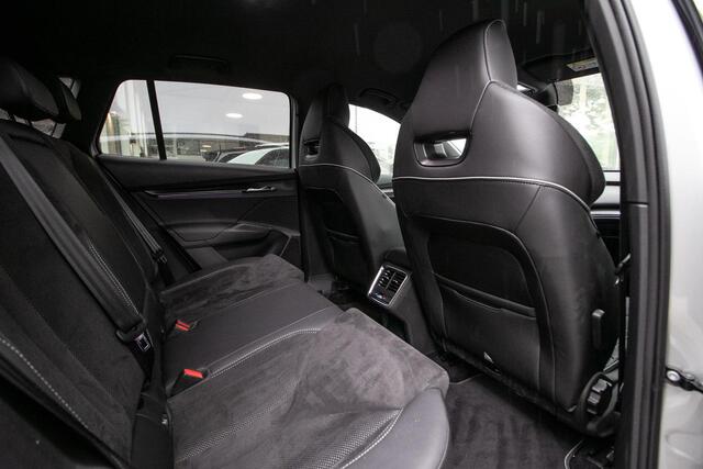 Skoda Enyaq iV 60 Sportline - Trekhaak Wegklapb. |