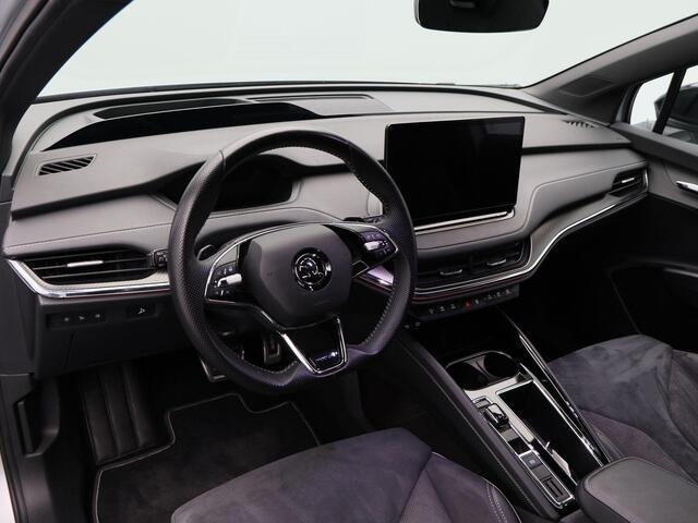 Skoda Enyaq iV 80 Sportline 204 Pk | Stoel/Stuur Verwarming | Achterbank Verwarmd | Cruise Control | Camera | Alacantara | CarPlay | 21 Inch