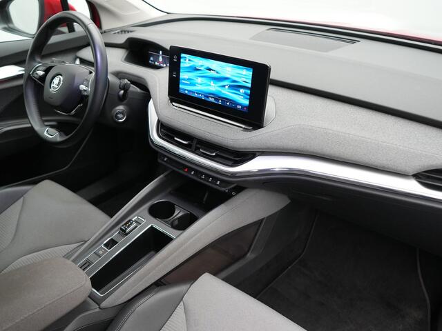 Skoda Enyaq iV 50 Comfort 55 kWh Dealer O.H | Adaptive Cruise | Camera | Crystal LED | Apple Carplay | Sportstoelen Verwarmd | BLIS | Virtual | Navigatie | DAB | 19"L.M |