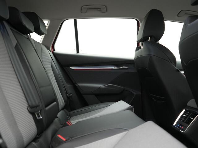 Skoda Enyaq iV 50 Comfort 55 kWh Dealer O.H | Adaptive Cruise | Camera | Crystal LED | Apple Carplay | Sportstoelen Verwarmd | BLIS | Virtual | Navigatie | DAB | 19"L.M |