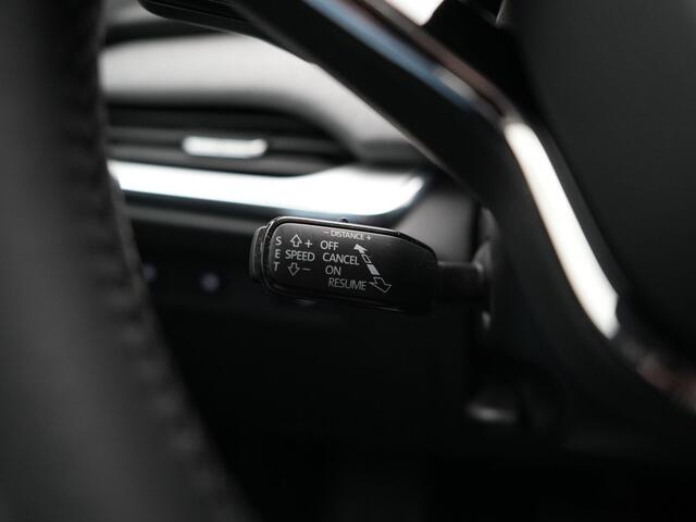 Skoda Enyaq iV 50 Comfort 55 kWh Dealer O.H | Adaptive Cruise | Camera | Crystal LED | Apple Carplay | Sportstoelen Verwarmd | BLIS | Virtual | Navigatie | DAB | 19"L.M |