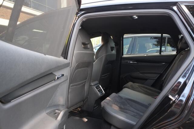 Skoda Enyaq iV 60 Sportline | SOH 93% | Trekhaak | Achteruitrijcamera