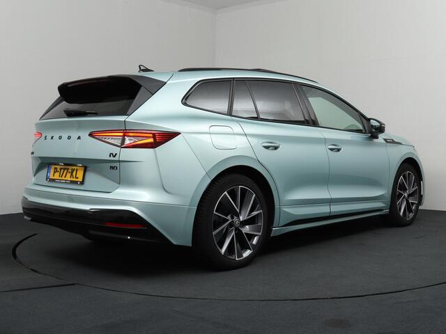 Skoda Enyaq iV 80 Sportline SOH 93.3% Panoramadak, Trekhaak, Christal Light