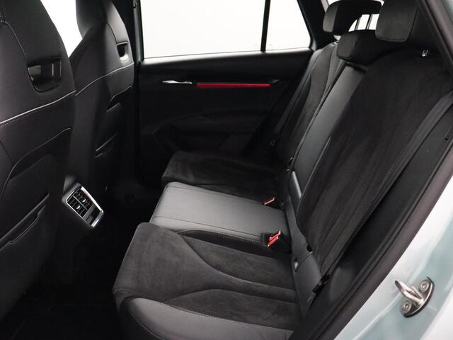 Skoda Enyaq iV 80 Sportline SOH 93.3% Panoramadak, Trekhaak, Christal Light