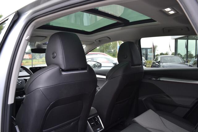 Skoda Enyaq iV 60 SOH 91.38% Panoramadak | Achteruitrijcamera | Head Up | Leyless | Cruise control adaptief met stop&go