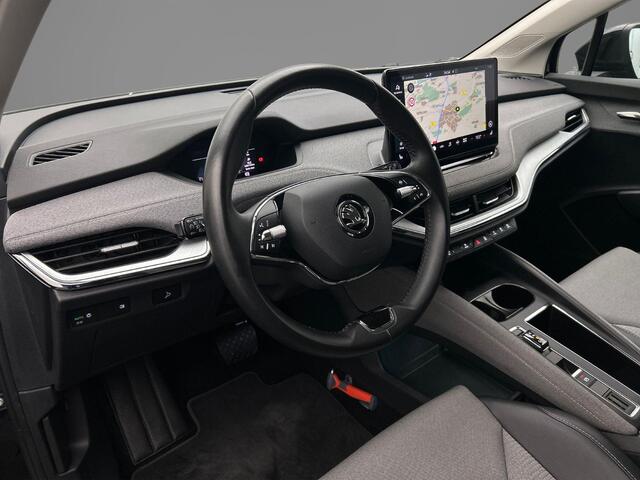 Skoda Enyaq iV 60 180pk Automaat, Trekhaak, Stoelverwarming, Cruise control, Parkeersensoren, App-connect, Navigatie, LED koplampen, Climate control