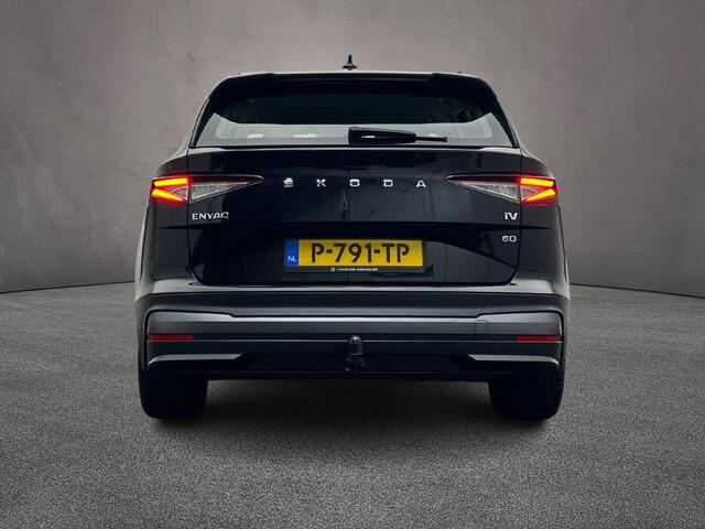 Skoda Enyaq iV 60 180pk Automaat, Trekhaak, Stoelverwarming, Cruise control, Parkeersensoren, App-connect, Navigatie, LED koplampen, Climate control
