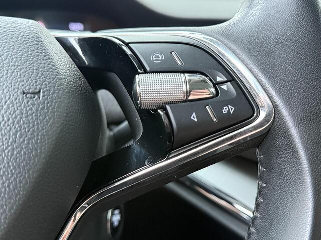 Skoda Enyaq iV 60 | 180 PK | SoH 89% | Trekhaak wegklapbaar | Achteruitrijcamera | Cruise control | Climate control | Navigatiesysteem | Apple Carplay / Android Auto |