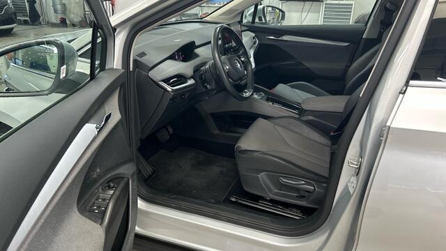 Skoda Enyaq iV 80 204PK SOH 96,2% | Trekhaak | 20 inch LM-velgen | Winterpakket | Camera