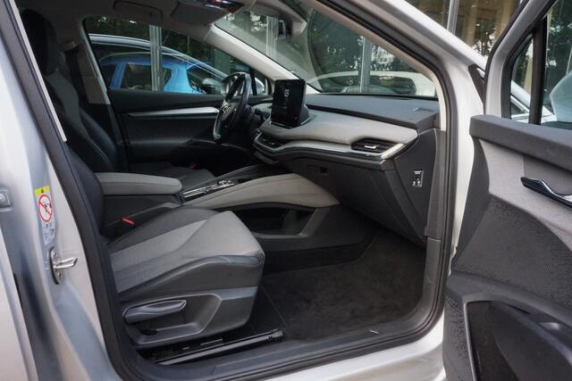 Skoda Enyaq iV 80 wegklapbare trekhaak/Camera!