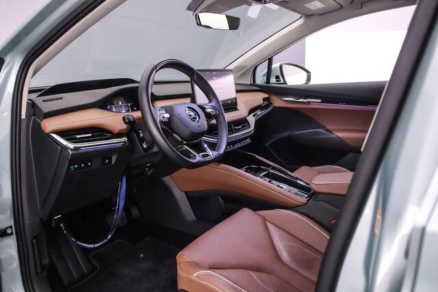 Skoda Enyaq iV 80 Business Edition Plus 204pk Automaat, Trekhaak, Warmtepomp, Lederen bekleding, Adaptive cruise control, Head-up display, Stoelverwarming, Stuurverwarming, Achteruitrijcamera, Navigatie, App-connect, Parkeersensoren