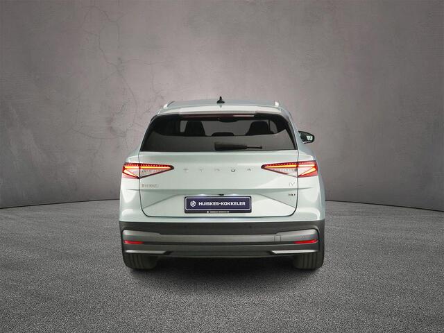 Skoda Enyaq iV 80 Business Edition Plus 204pk Automaat, Trekhaak, Warmtepomp, Lederen bekleding, Adaptive cruise control, Head-up display, Stoelverwarming, Stuurverwarming, Achteruitrijcamera, Navigatie, App-connect, Parkeersensoren