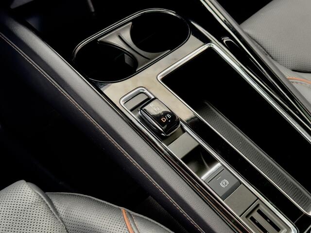 Skoda Enyaq iV 80 PANODAK LEDER NAVI CAMERA APPLE-CARPLAY DIGI-DASH LED LMV PDC