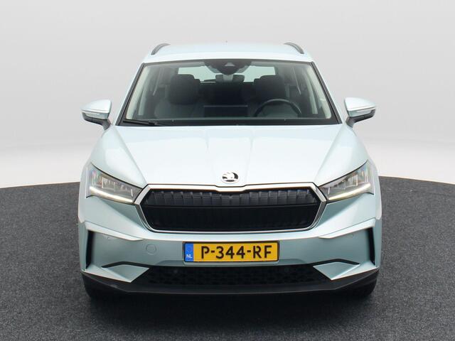 Skoda Enyaq iV 60 180 Pk | Stoel/Stuurverwarming | Adaptive Cruise | Camera | Warmtepomp | Half Leer | CarPlay | 19 Inch | 87.971 Km !!