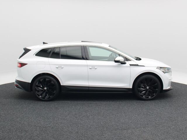 Skoda Enyaq iV 60 180 Pk | Panoramadak | Crystal Light LED | Stuur- en Stoelverwarming | Privacy Glass | Camera | 21 Inch