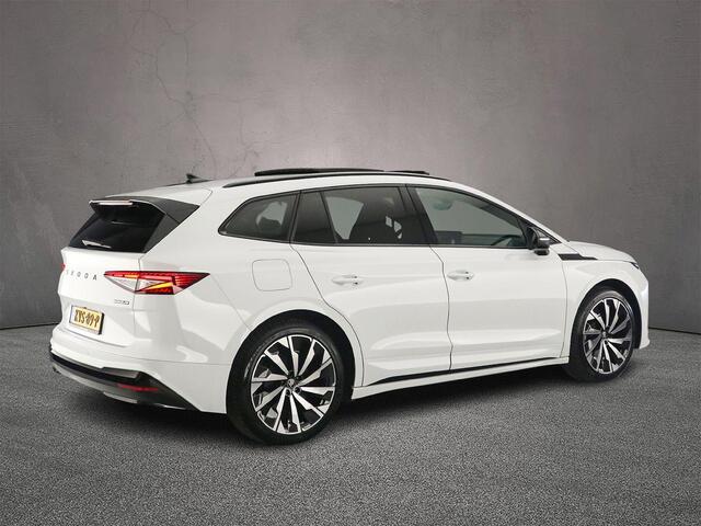 Skoda Enyaq iV 60 Sportline 204pk Automaat, Panoramadak, Stoelverwarming, Stuurverwarming, Achteruitrijcamera, Elektrische achterklep, Dodehoeksensoren, Parkeersensoren, Matrix LED koplampen, Navigatie, App-connect