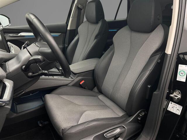Skoda Enyaq iV 148pk Automaat Panoramadak, Adaptive cruise control, Navigatie, Airco, Stoelverwarming, Parkeersensor achter, DAB, App connect, LED verlichting, Keyless start