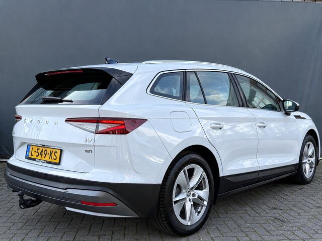 Skoda Enyaq iV 60 BWJ 2021 WEGKLAPBARE TREKHAAK | STOEL + STUUR VERW. | KEYLESS | CAMERA | SFEERVERLICHTING | CLIMA