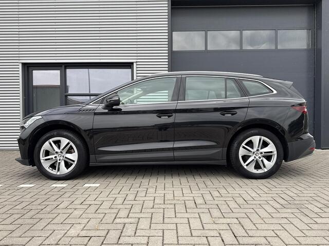 Skoda Enyaq iV 80 ?SOH 90.4% ?Warmtepomp ?Full LED ?Sfeerverlichting ?Navigatie ?Camera ?BLIS ?Stuur- Stoelverwarming ?Adapt. Cruise ?Lichtmetaal 19" ?Parkeersensoren