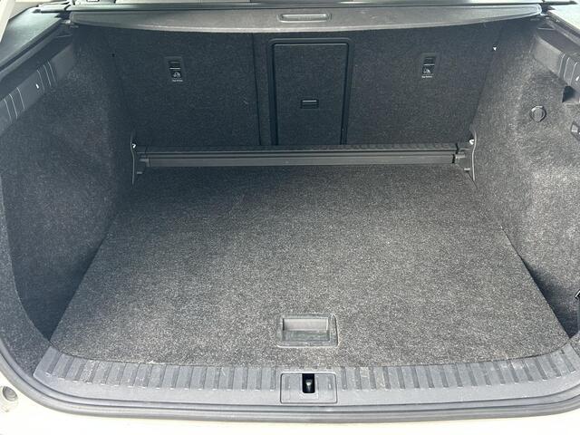 Skoda Enyaq iV 60 SoH 92,5% | Stoelverwarming voor + achter | Navigatie | Camera | Elektrische Trekhaak | – foto 9