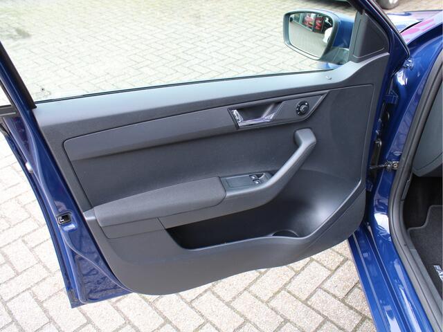 Skoda FABIA Combi 1.0 TSI Ambition Business /NAVI/PDC/Cruise control/AIRCO/LED/15'LM/CV/Bluetooth/USB+AUX/ISOFIX/NAP! 1e eig!