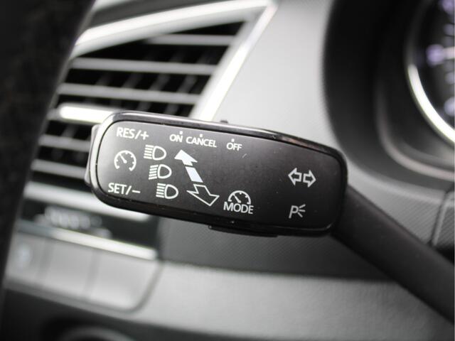 Skoda FABIA Combi 1.0 TSI Ambition Business /NAVI/PDC/Cruise control/AIRCO/LED/15'LM/CV/Bluetooth/USB+AUX/ISOFIX/NAP! 1e eig!