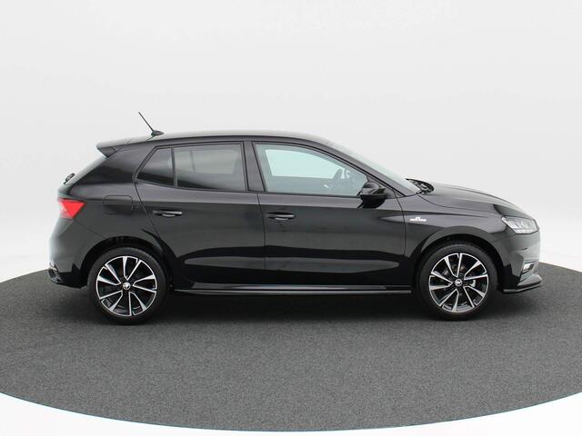 Skoda FABIA Monte Carlo 1.0 TSI 95pk | Stoelverwarming | Achteruitrijcamera | Adaptive cruise control | Side Assist
