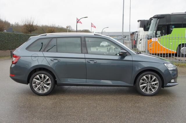Skoda FABIA 1.0 TSI BUS. EDITION 1eEIG CRUISE/NAVI/KEYLESS/APPLE-ANDROID/16I