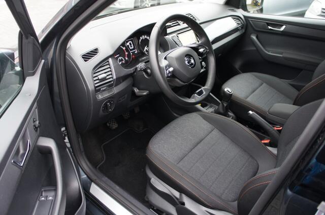 Skoda FABIA 1.0 TSI BUS. EDITION 1eEIG CRUISE/NAVI/KEYLESS/APPLE-ANDROID/16I